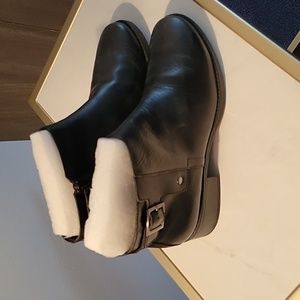 Removing soon. Excellent price. Easy Spirit Black Leather ankle booties. 7.5
